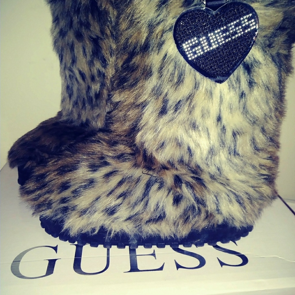 Big kids faux fur boot